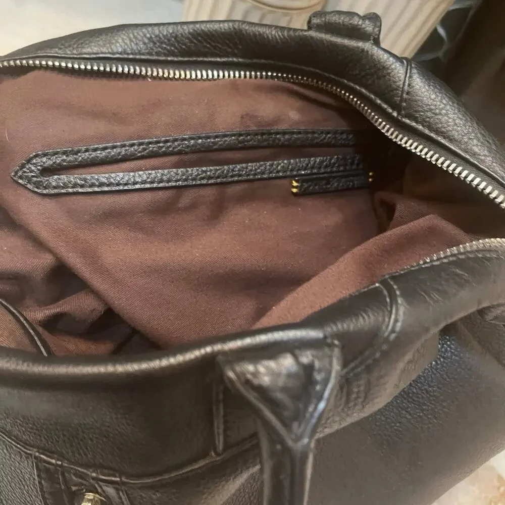 Pour la Victoire black leather satchel handbag